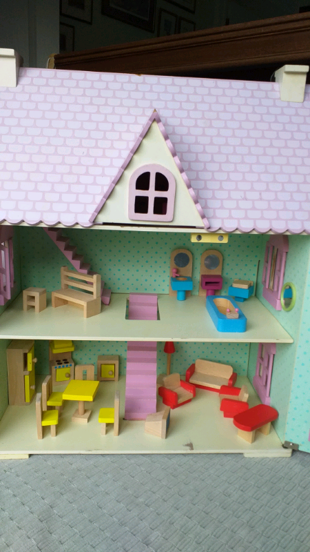 gumtree dolls house
